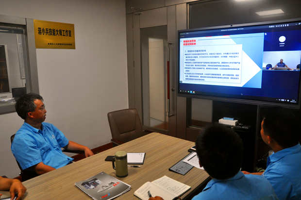 孙跃应邀参加安博官方网页版-安博（中国）
技术推广交流会